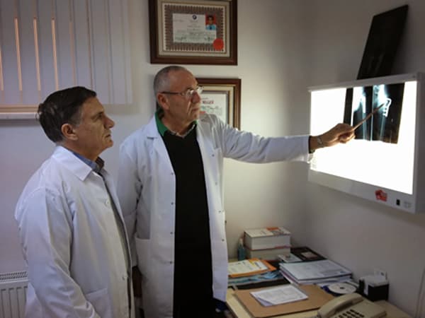 Anadolu Ortopedi̇ ve Travmatoloji Merkezi̇ - 1. Fotoğraf Anadolu Ortopedi̇ ve Travmatoloji Merkezi̇ - 1. Fotoğraf