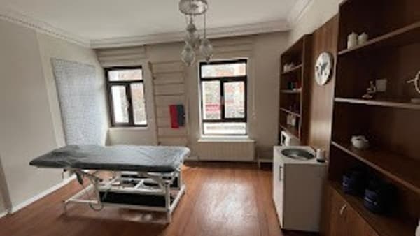 Fizyoterapist Bengisu Şemin - 3. Fotoğraf Fizyoterapist Bengisu Şemin - 3. Fotoğraf