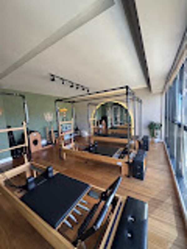Venera Pilates Studio - 1. Fotoğraf Venera Pilates Studio - 1. Fotoğraf