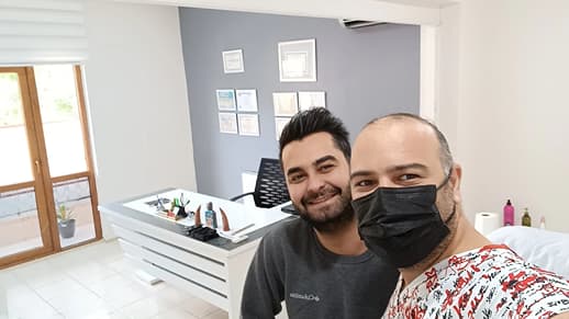 Fizyoterapist Mehmet Emin Ak - Emin Eller Fizyoterapi